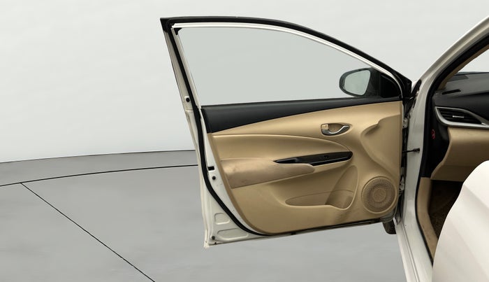 2020 Toyota YARIS G MT, Petrol, Manual, 96,203 km, LHS Front Door