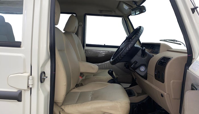 2023 Mahindra Bolero B6, Diesel, Manual, 29,109 km, Right Side Front Door Cabin