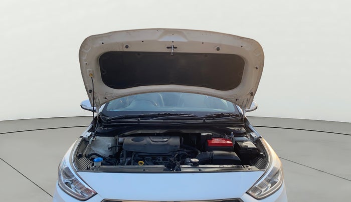 2017 Hyundai Verna 1.6 VTVT SX (O) AT, Petrol, Automatic, 43,429 km, Open Bonet