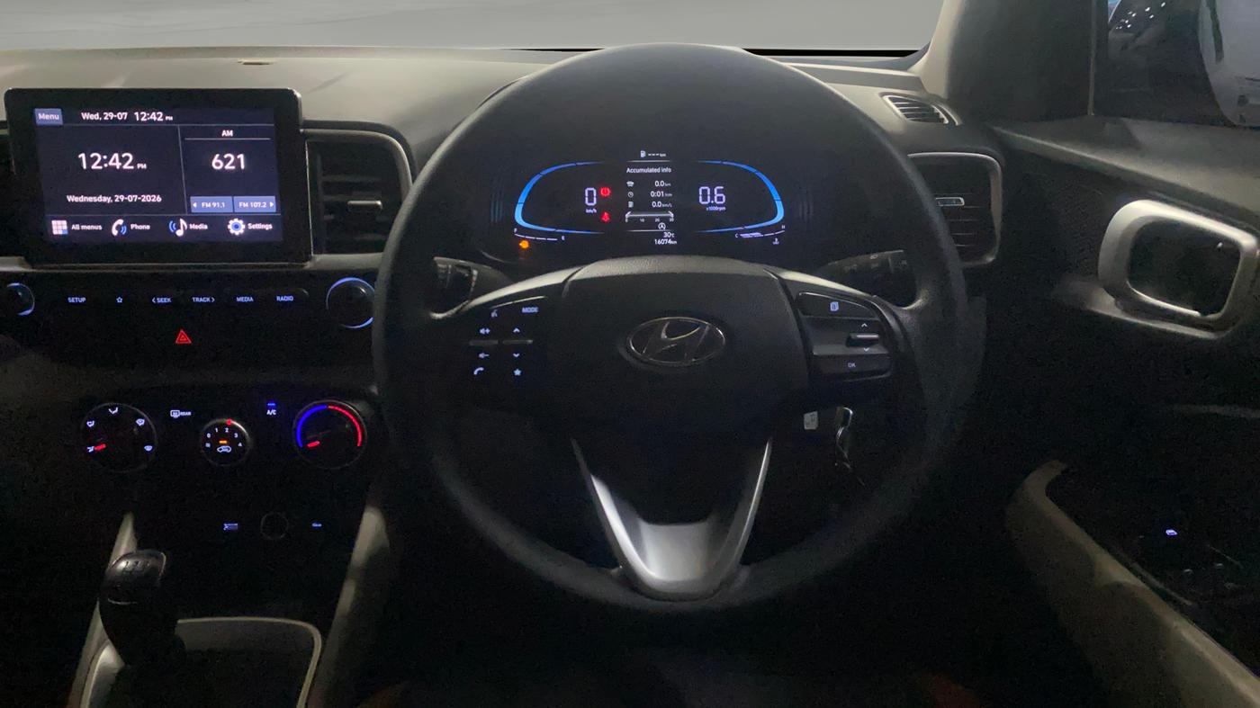 2023 Hyundai VENUE S 1.2, Petrol, Manual, 16,053 km, Steering Wheel Close Up