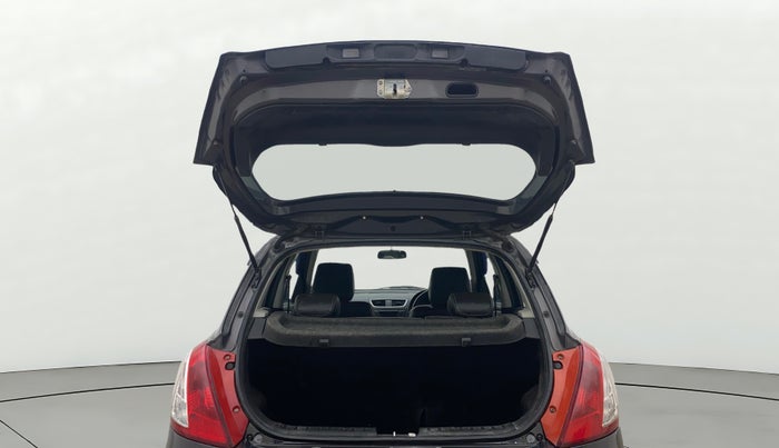 2017 Maruti Swift VDI (O), Diesel, Manual, 48,197 km, Boot Door Open