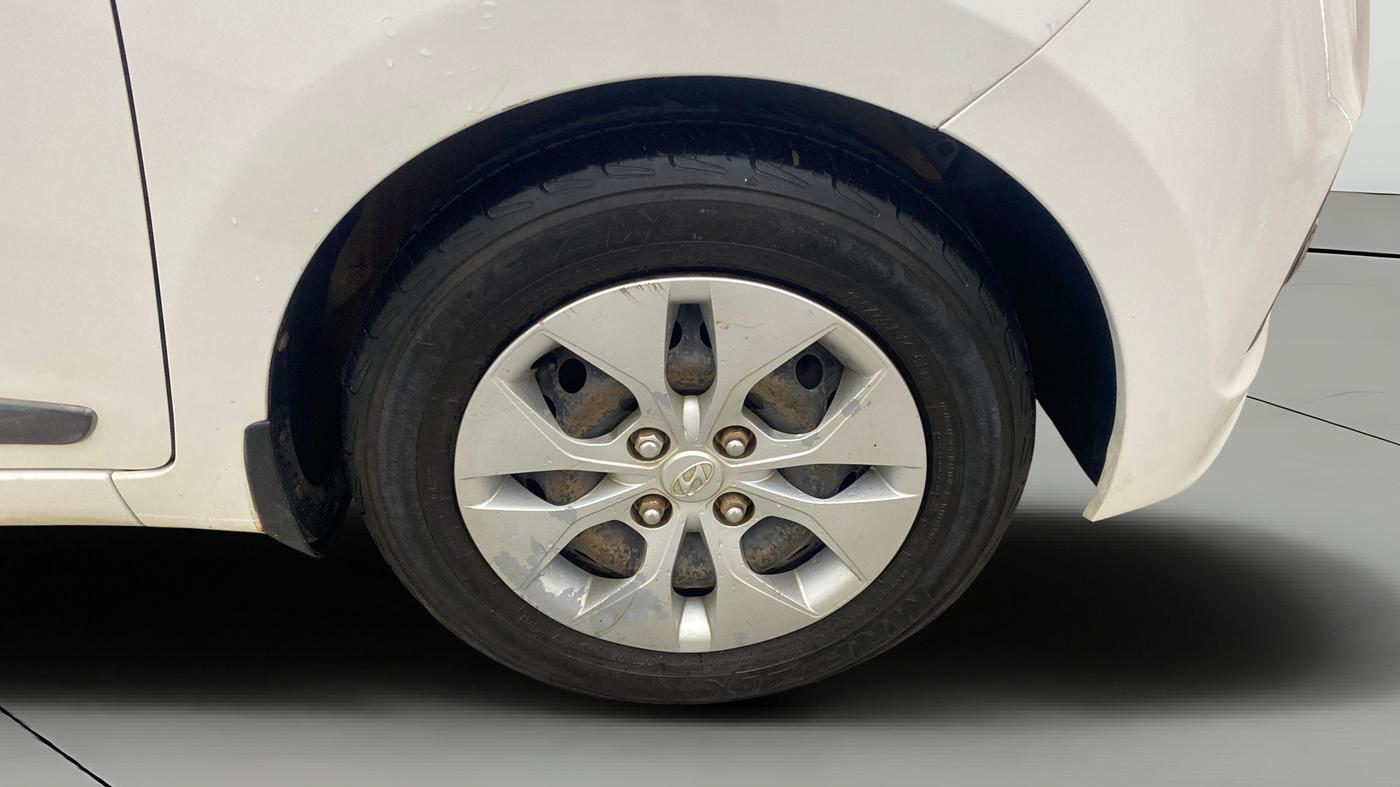 2016 Hyundai Xcent S 1.2, Petrol, Manual, 99,686 km, Right Front Wheel