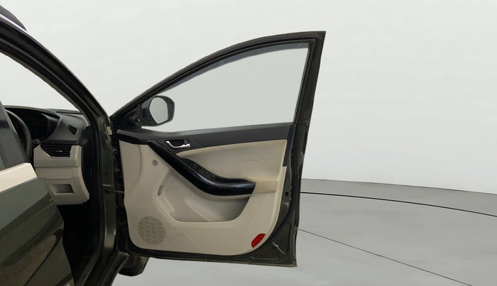 2021 Tata NEXON XZ PETROL, Petrol, Manual, 86,332 km, RHS Front Door