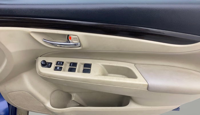2017 Maruti Ciaz ALPHA  AT 1.4  PETROL, Petrol, Automatic, 55,091 km, Driver Side Door Panels Control