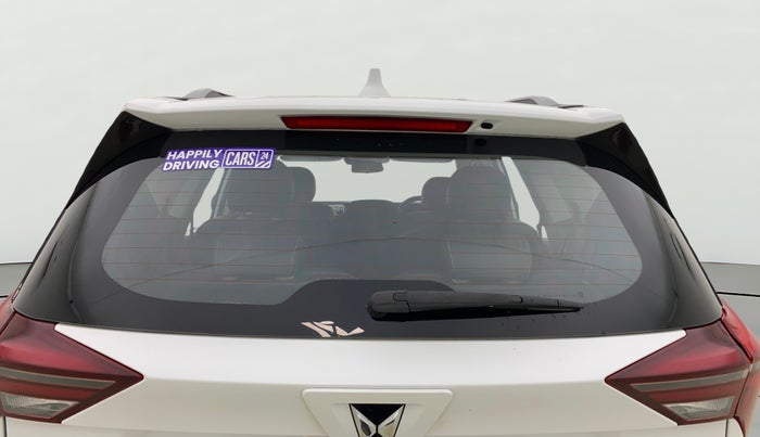 2022 Mahindra XUV700 AX 7 LUXURY P AT 7 STR, Petrol, Automatic, 38,547 km, Rear Windshield