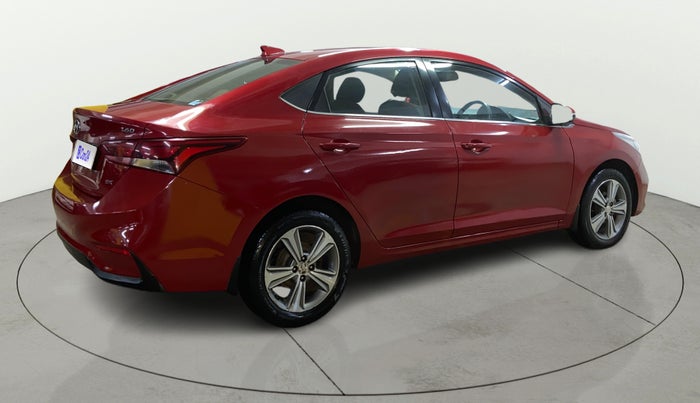 2018 Hyundai Verna 1.6 CRDI SX + AT, Diesel, Automatic, 95,998 km, Right Back Diagonal