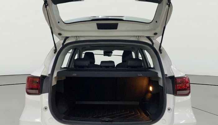 2023 MG ASTOR SHARP 1.5 CVT, Petrol, Automatic, 21,810 km, Boot Open Zoomed View