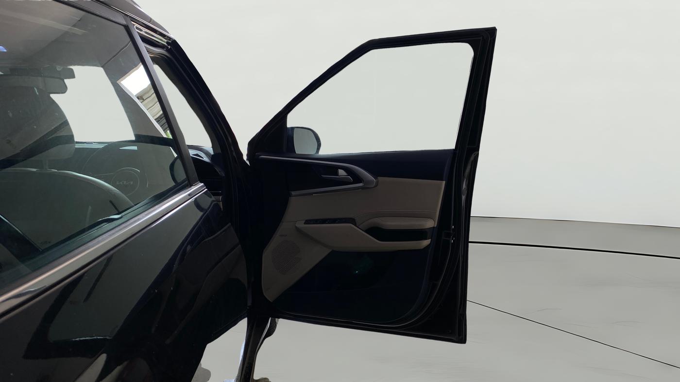2024 KIA CARENS Luxury Plus 1.5 Turbo Petrol DCT 7 STR, Petrol, Automatic, 5,643 km, RHS Front Door