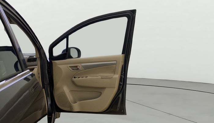 2017 Maruti Ertiga VDI SHVS, Diesel, Manual, 64,066 km, RHS Front Door