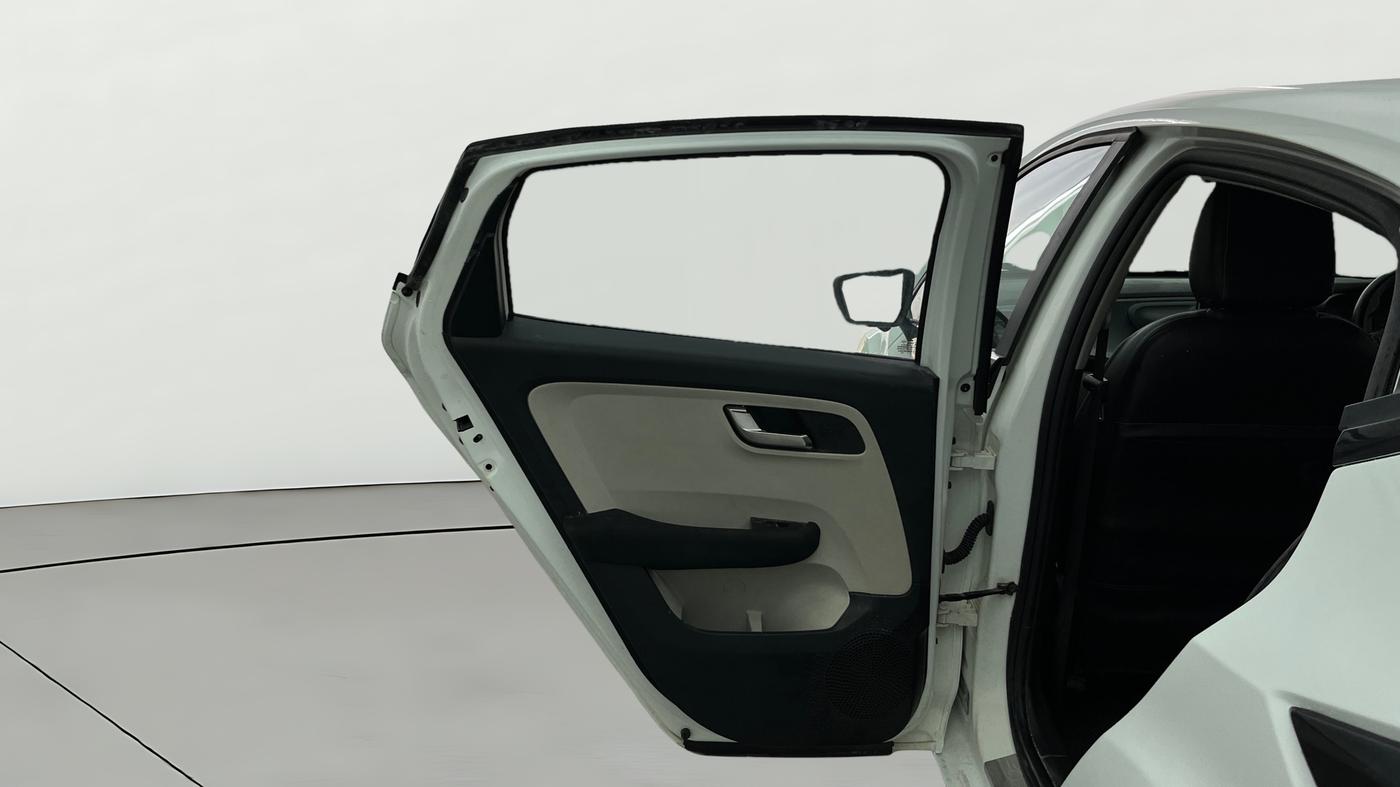 2023 Tata ALTROZ XZA, Petrol, Automatic, 50,540 km, LHS Rear Door