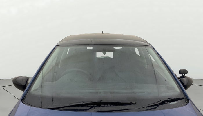 2017 Volkswagen Polo COMFORTLINE 1.5L, Diesel, Manual, 87,192 km, Front Windshield