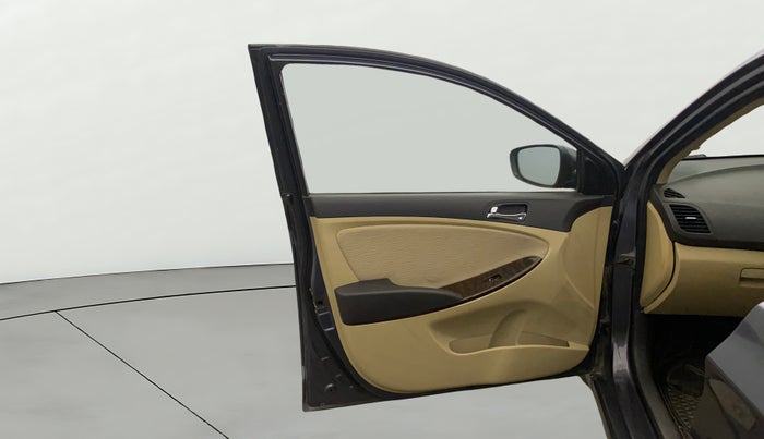 2014 Hyundai Verna FLUIDIC 1.6 VTVT SX, Petrol, Manual, 52,010 km, LHS Front Door