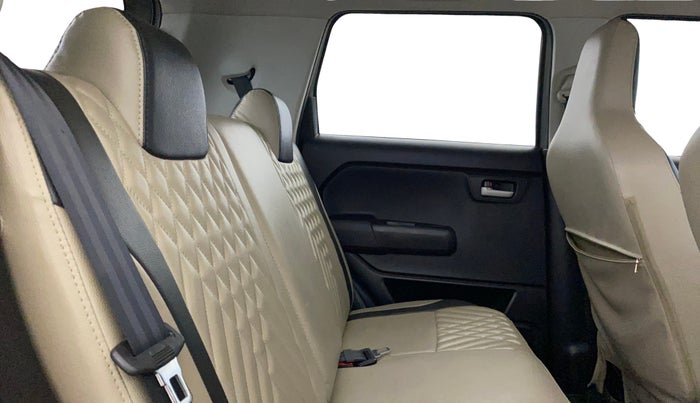 2022 Maruti New Wagon-R VXI CNG 1.0, CNG, Manual, 90,880 km, Right Side Rear Door Cabin