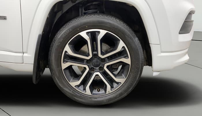 2021 Jeep Compass MODEL S (O) 1.4 PETROL DCT, Petrol, Automatic, 1,24,582 km, Right Front Wheel