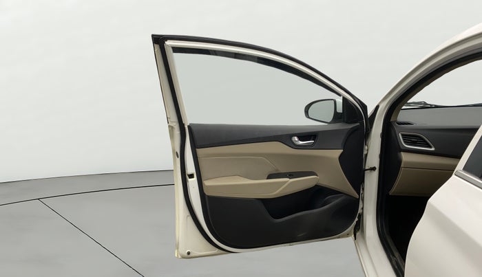 2018 Hyundai Verna 1.6 VTVT SX, Petrol, Manual, 92,675 km, LHS Front Door