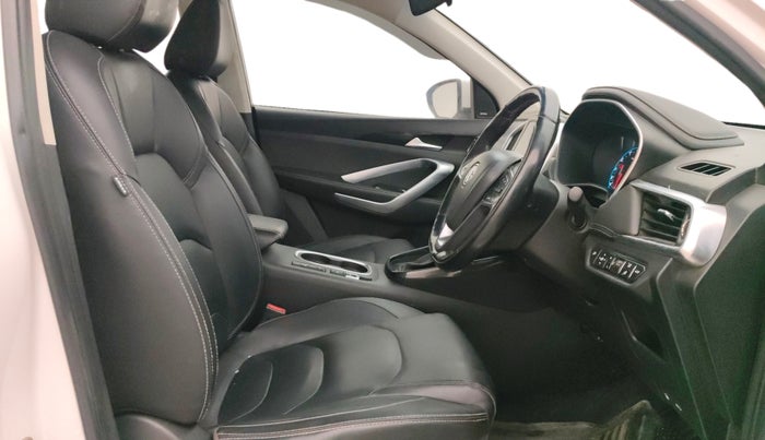 2019 MG HECTOR SHARP 1.5 DCT PETROL, Petrol, Automatic, 69,033 km, Right Side Front Door Cabin