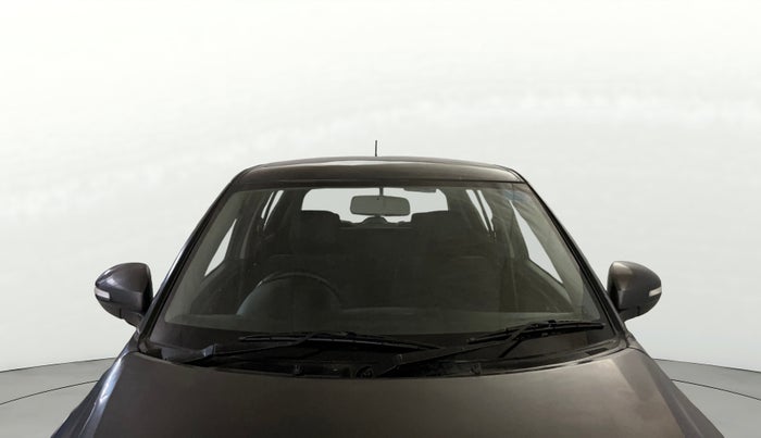 2014 Maruti Swift VXI, Petrol, Manual, 1,11,377 km, Front Windshield