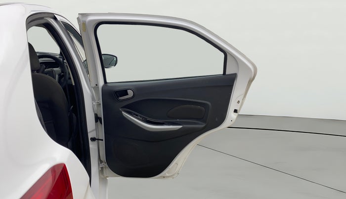 2016 Ford New Figo TREND 1.2 PETROL, Petrol, Manual, 1,30,729 km, RHS Rear Door