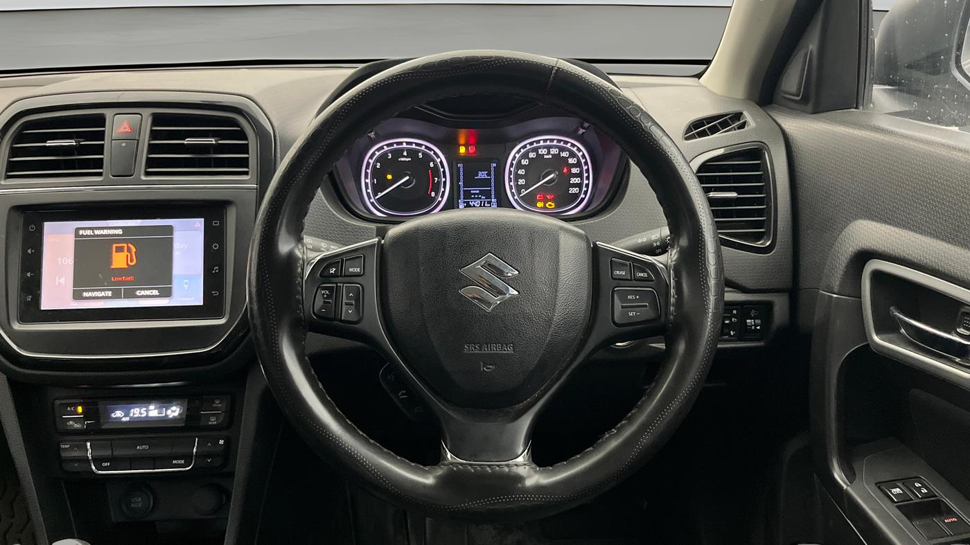 2022 Maruti BREZZA ZXI, Petrol, Manual, 43,949 km, Steering Wheel Close Up