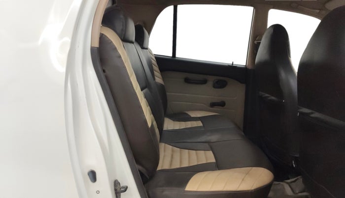 2012 Hyundai Santro Xing GL, CNG, Manual, 1,16,115 km, Right Side Rear Door Cabin