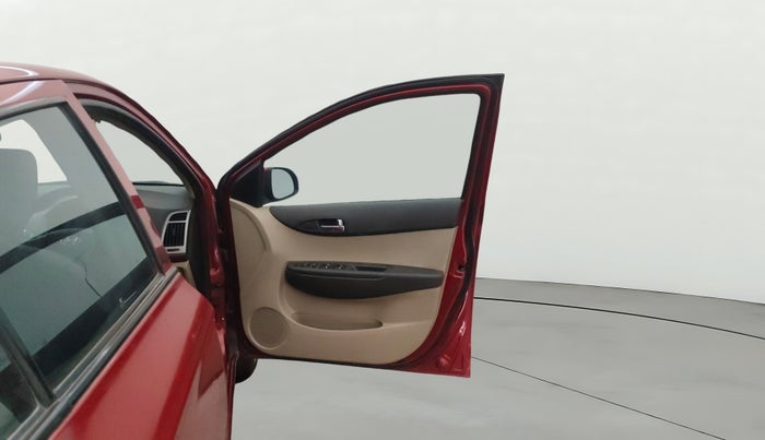 2014 Hyundai i20 SPORTZ 1.2, Petrol, Manual, 50,593 km, RHS Front Door