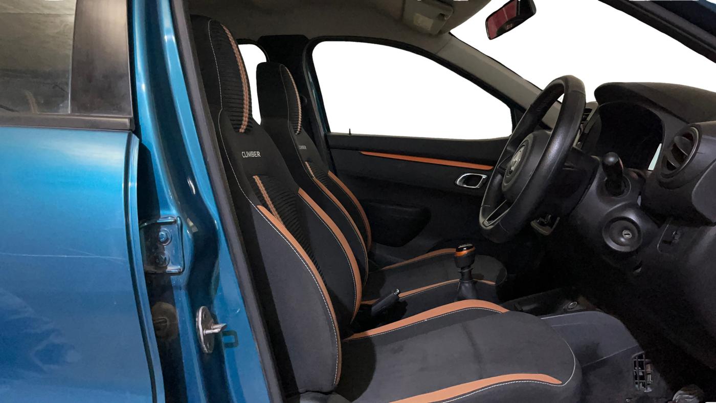2021 Renault Kwid CLIMBER 1.0 (O), Petrol, Manual, 29,689 km, Right Side Front Door Cabin