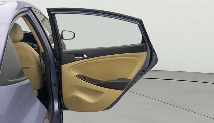 2014 Hyundai Verna FLUIDIC 1.6 VTVT SX OPT, Petrol, Manual, 99,204 km, RHS Rear Door