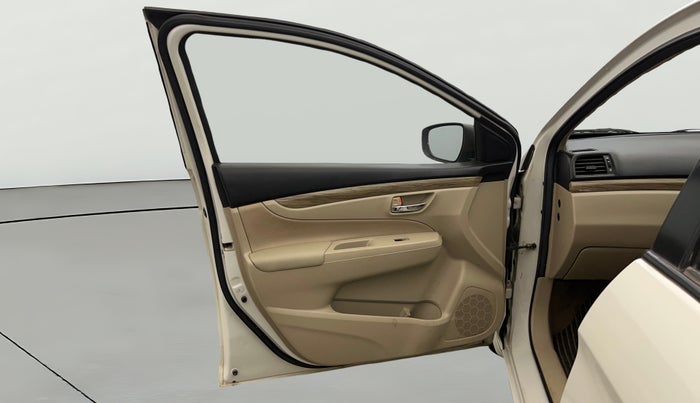 2022 Maruti Ciaz SIGMA 1.5 SHVS MT  PETROL, Petrol, Manual, 33,523 km, LHS Front Door