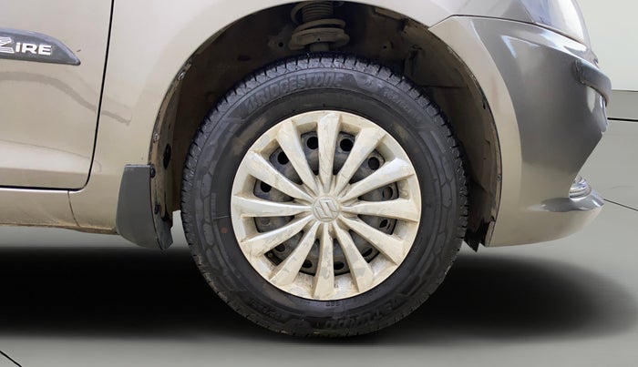 2016 Maruti Swift Dzire VXI, Petrol, Manual, 28,227 km, Right Front Wheel