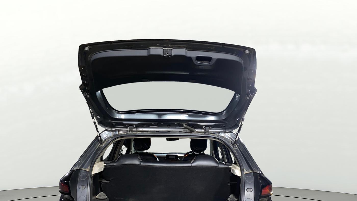 2023 Tata ALTROZ XE PLUS PETROL, Petrol, Manual, 5,171 km, Boot Door Open