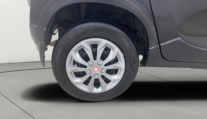 2016 Mahindra Kuv100 K6 5 STR, Petrol, Manual, 84,140 km, Right Rear Wheel