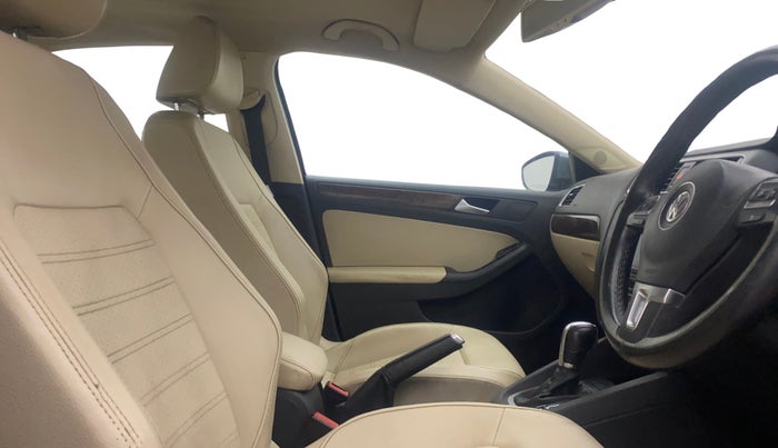 2013 Volkswagen Jetta HIGHLINE TDI AT, Diesel, Automatic, 97,845 km, Right Side Front Door Cabin