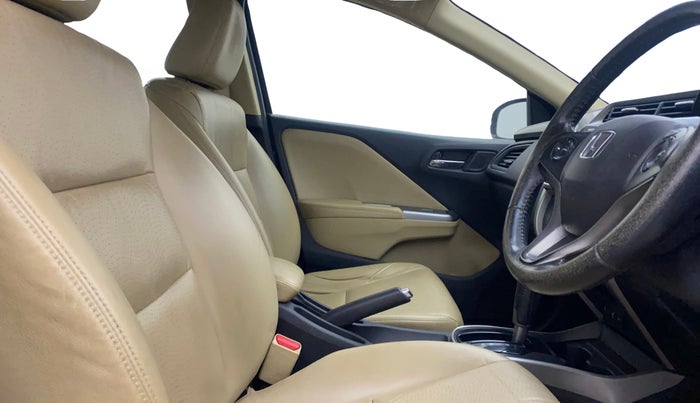 2016 Honda City 1.5L I-VTEC VX CVT, CNG, Automatic, 74,454 km, Right Side Front Door Cabin