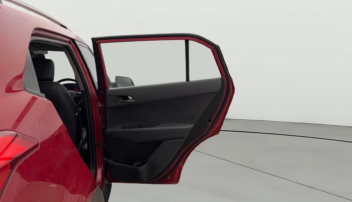 2016 Hyundai Creta SX PLUS AT 1.6 PETROL, CNG, Automatic, 67,233 km, RHS Rear Door