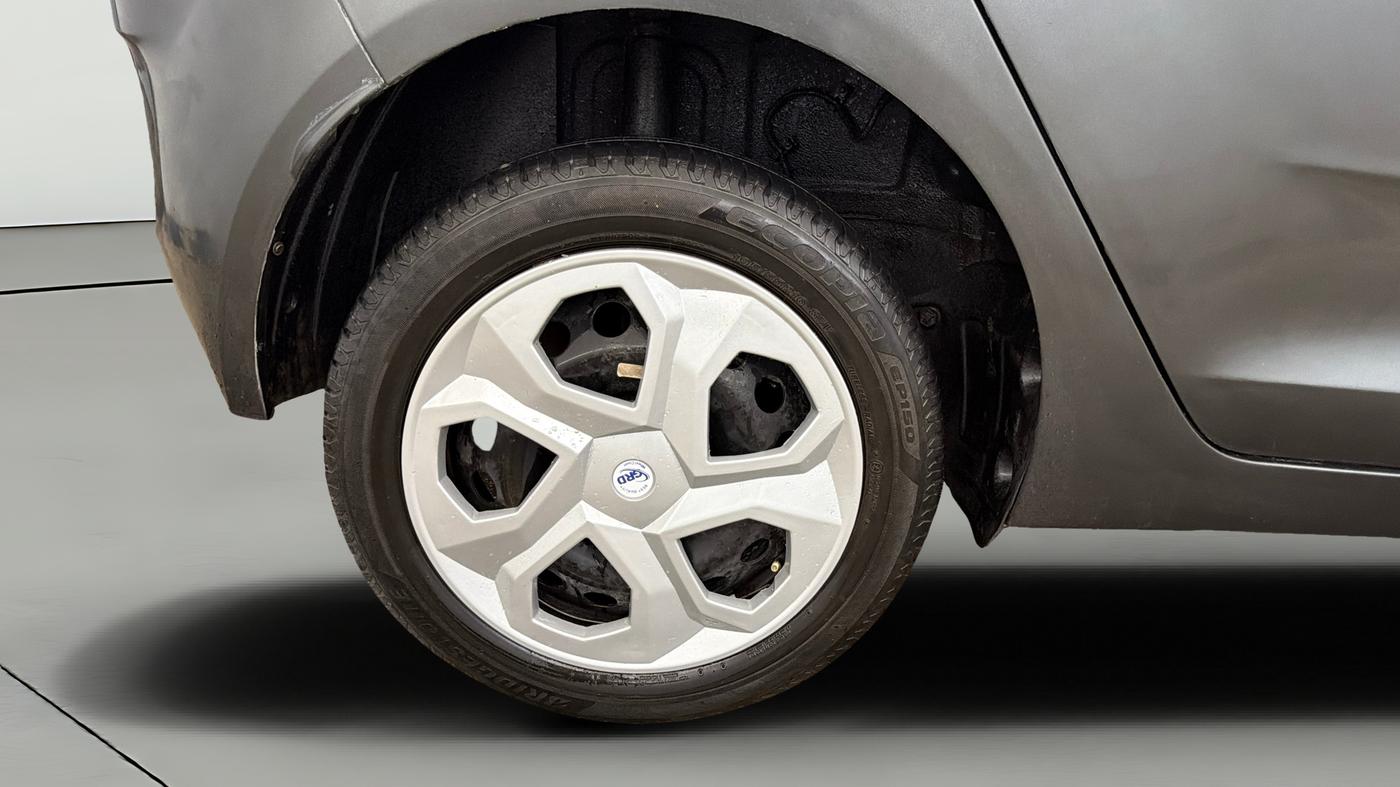 2021 Tata ALTROZ XT PETROL, Petrol, Manual, 92,863 km, Right Rear Wheel