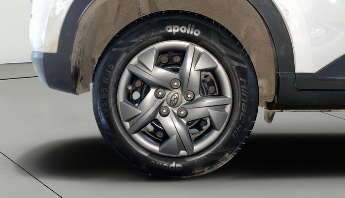 2023 Hyundai VENUE SX 1.2 PETROL, Petrol, Manual, 24,199 km, Right Rear Wheel