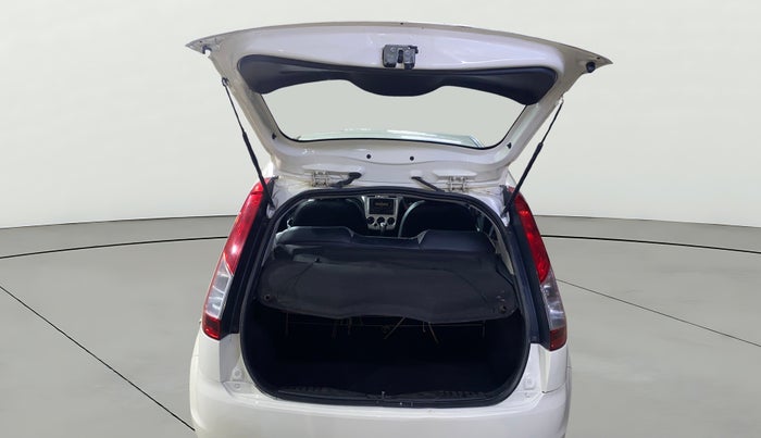 2015 Ford New Figo TITANIUM 1.2 PETROL MT, Petrol, Manual, 77,332 km, Boot Open Zoomed View