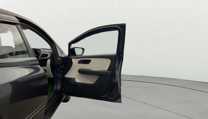 2021 Tata ALTROZ XT PETROL, Petrol, Manual, 56,042 km, RHS Front Door