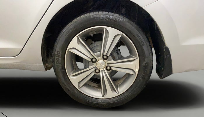 2017 Hyundai Verna 1.6 VTVT SX O, CNG, Manual, 63,998 km, Left Rear Wheel