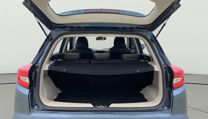 2021 Mahindra XUV300 W8 1.2 PETROL, Petrol, Manual, 50,918 km, Boot Open Zoomed View