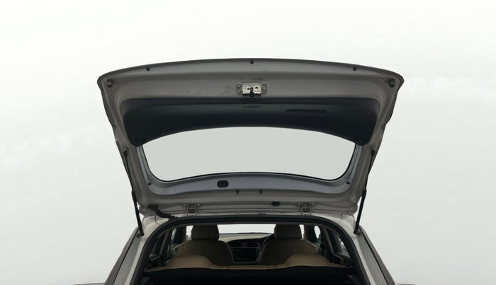 2020 Hyundai Elite i20 MAGNA PLUS 1.2, Petrol, Manual, 44,157 km, Boot Door Open