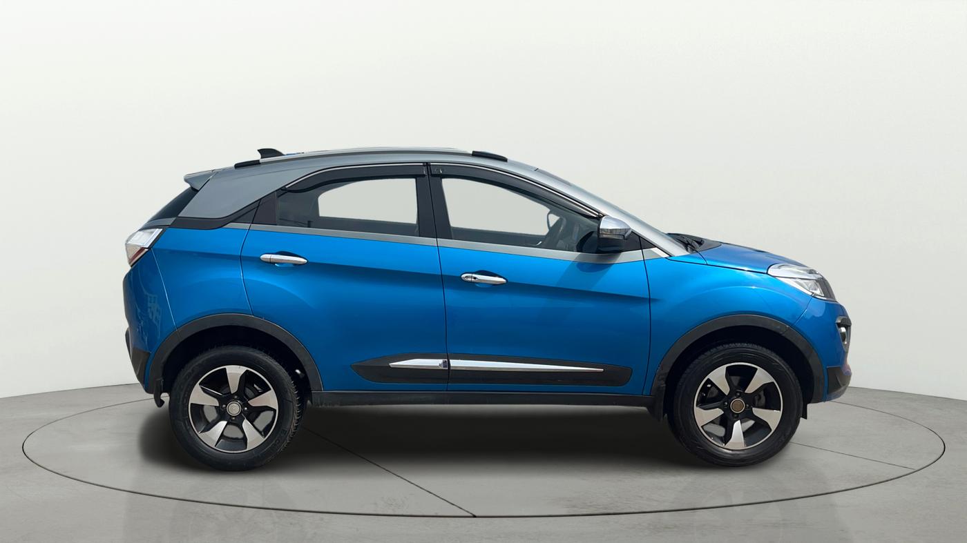 2019 Tata NEXON XZ PLUS PETROL DUAL TONE, Petrol, Manual, 57,328 km, Right Side View