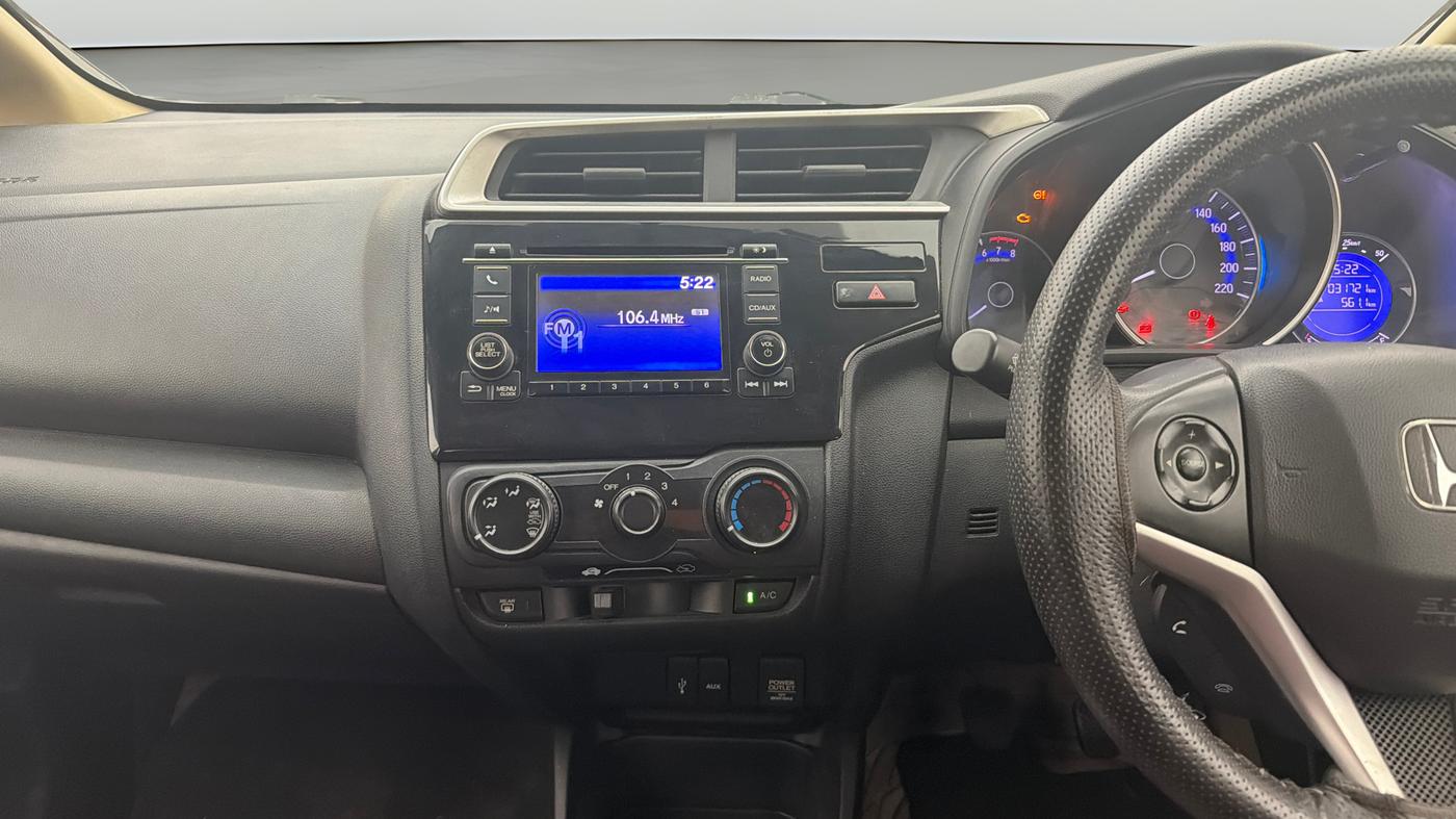 2016 Honda Jazz 1.2L I-VTEC SV, Petrol, Manual, 31,668 km, Air Conditioner