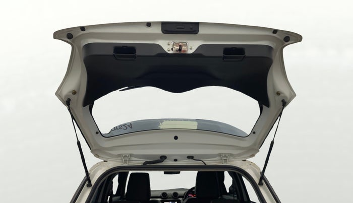 2023 Maruti Swift ZXI, Petrol, Manual, 48,648 km, Boot Door Open