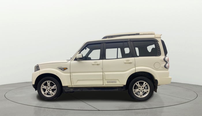 2016 Mahindra Scorpio S10 AT, Diesel, Automatic, 1,41,218 km, Left Side