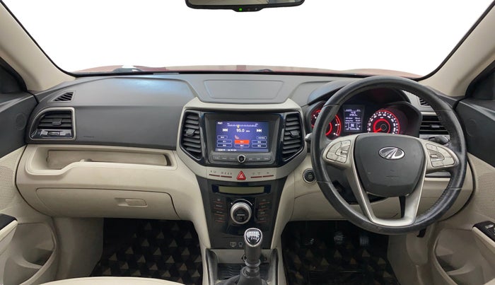 2019 Mahindra XUV300 W8 (O) 1.5 DIESEL, Diesel, Manual, 62,977 km, Dashboard