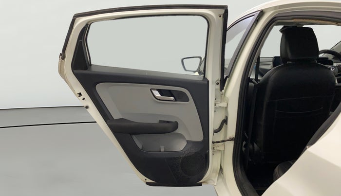 2020 Tata ALTROZ XZ PETROL, Petrol, Manual, 71,504 km, LHS Rear Door