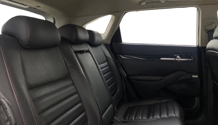 2020 KIA SELTOS GTX PLUS AT 1.5 DIESEL, Diesel, Automatic, 1,03,275 km, Right Side Rear Door Cabin