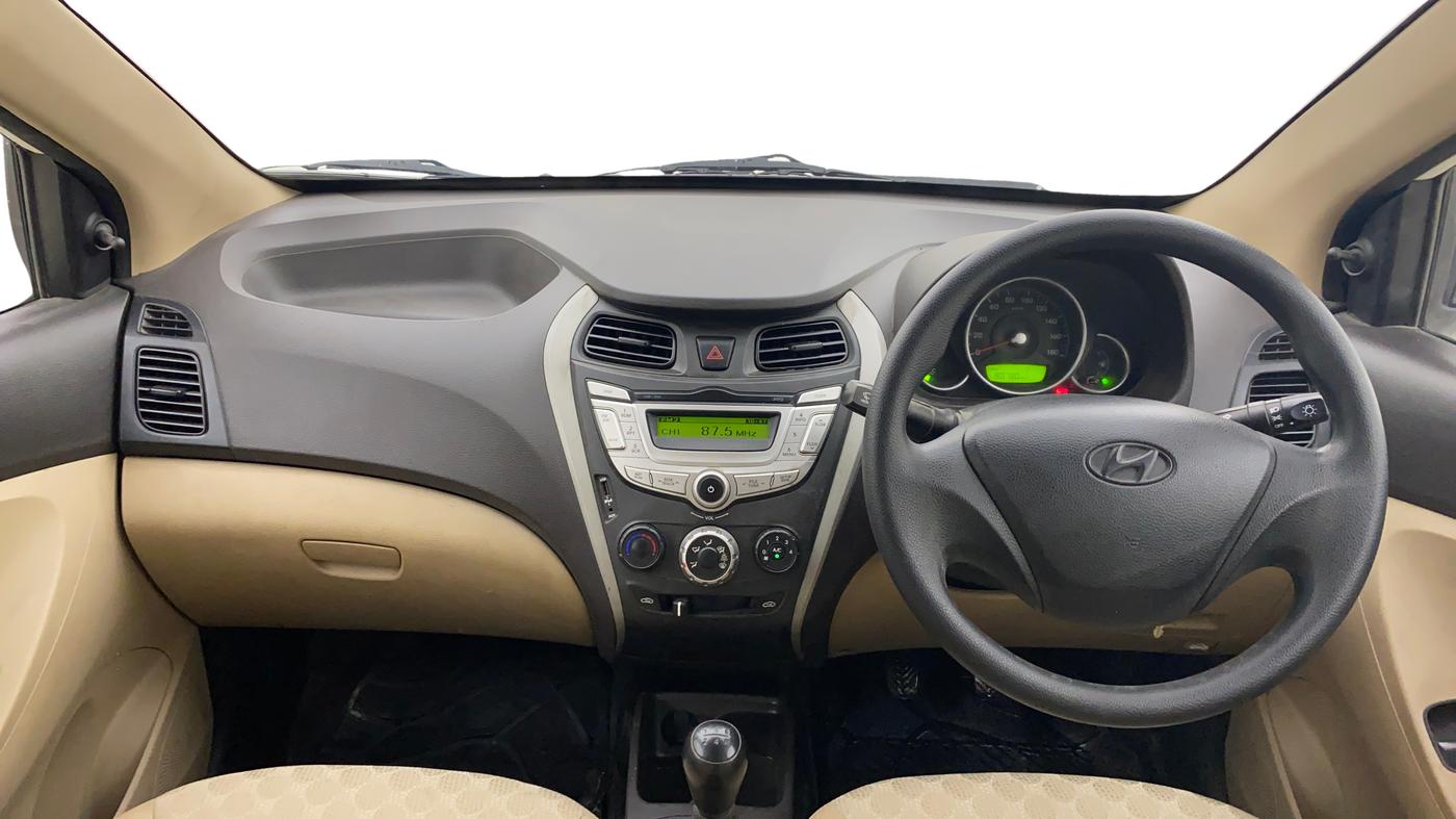 2018 Hyundai Eon MAGNA +, Petrol, Manual, 80,744 km, Dashboard