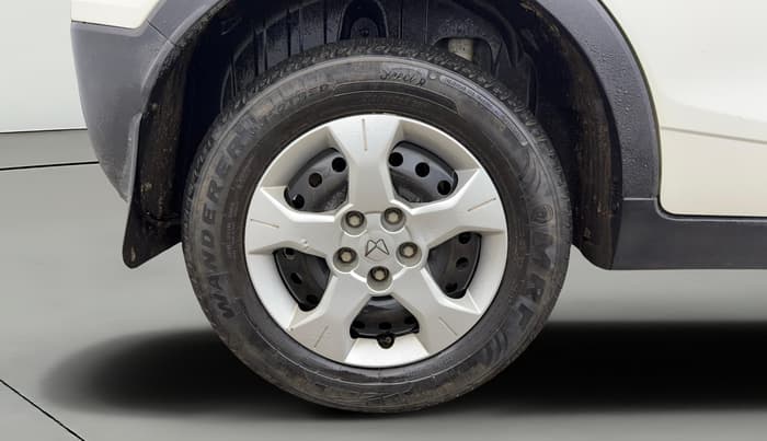 2023 Mahindra XUV300 W6 1.5 Diesel, Diesel, Manual, 44,358 km, Right Rear Wheel